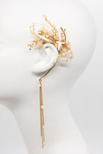 Load image into Gallery viewer, Dove and Pearl Branch Earcuff