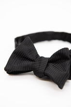 Load image into Gallery viewer, Textured Bow Tie