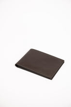 Load image into Gallery viewer, Men&#39;s brown smooth leather wallet