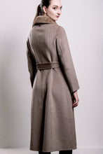 Load image into Gallery viewer, Demi-Couture Fur Trim Overcoat